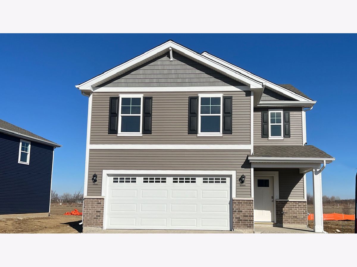  For Sale Hampshire Illinois, 1234 Linden Terrace