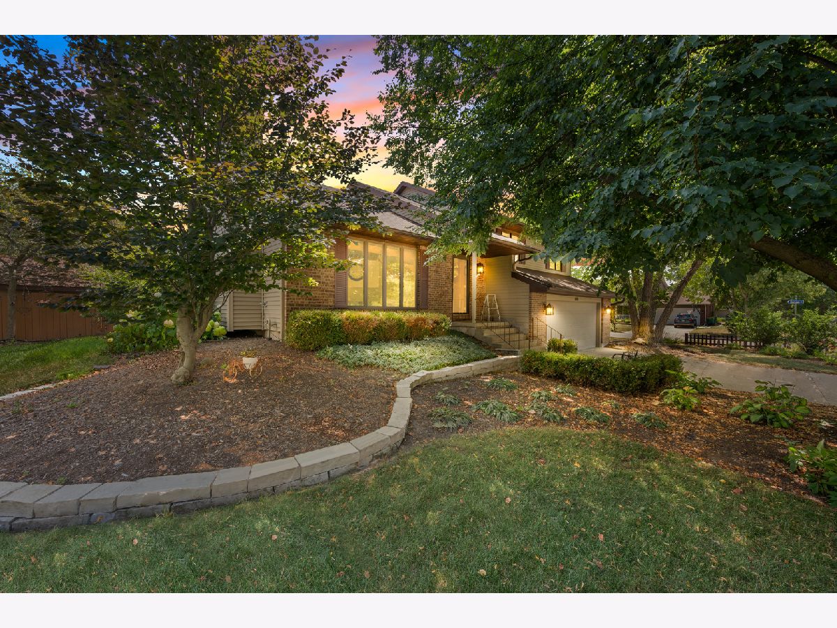  For Sale Sycamore Illinois, 1404 Larson Street