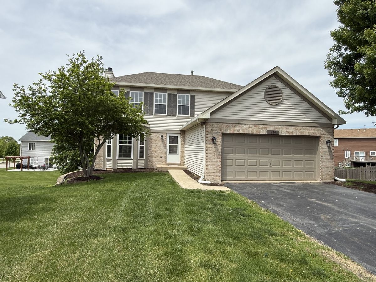 Homes & Townhomes For Sale Lakewood Trails Minooka Illinois, 1305 Burns Court