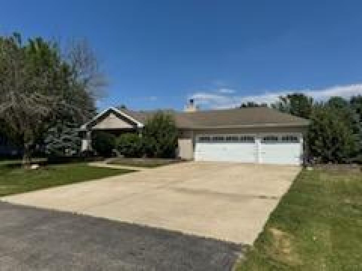  For Sale Rochelle Illinois, 122 Windward Lane