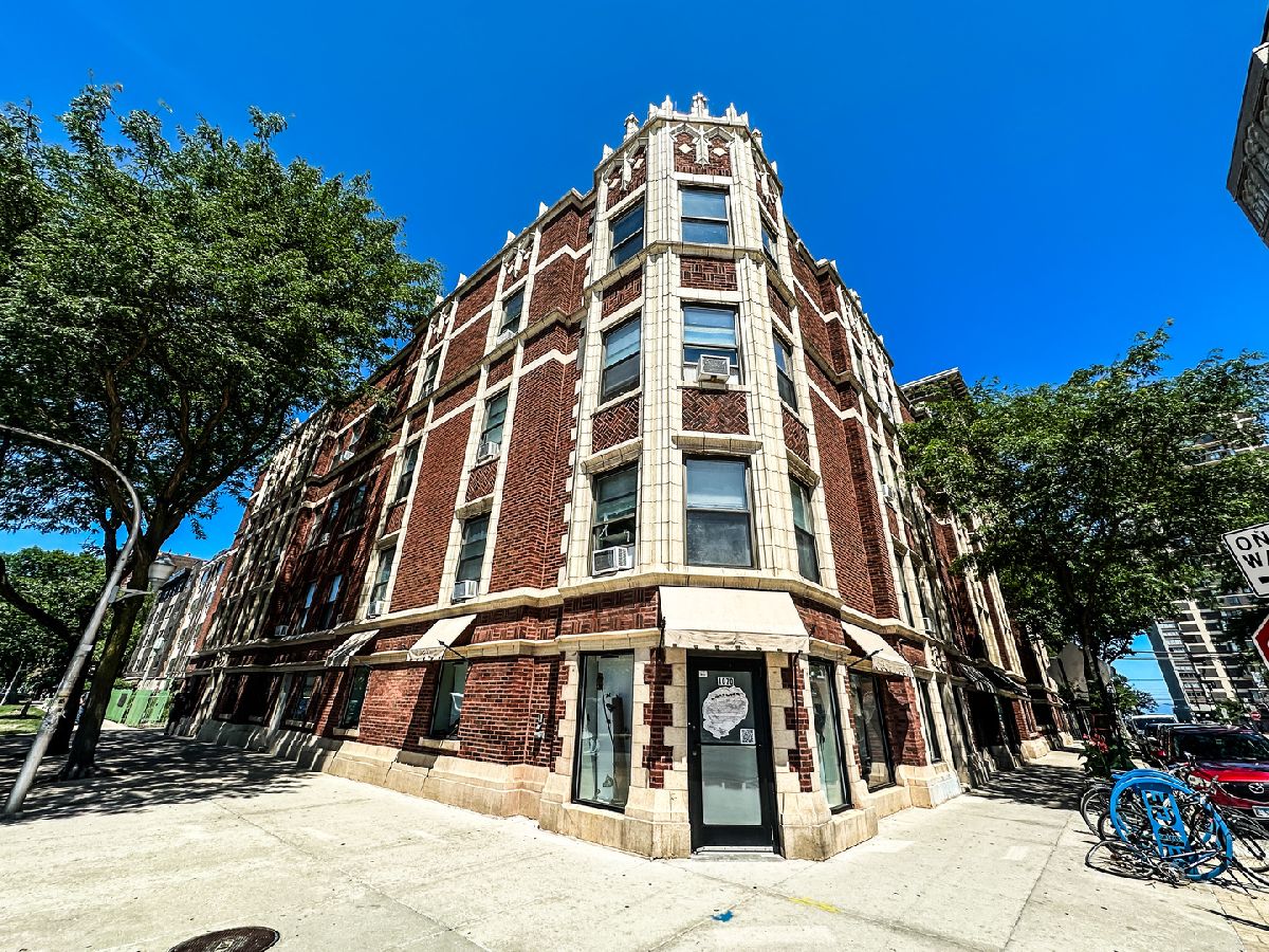  Rented Chicago Illinois, 6207 Winthrop