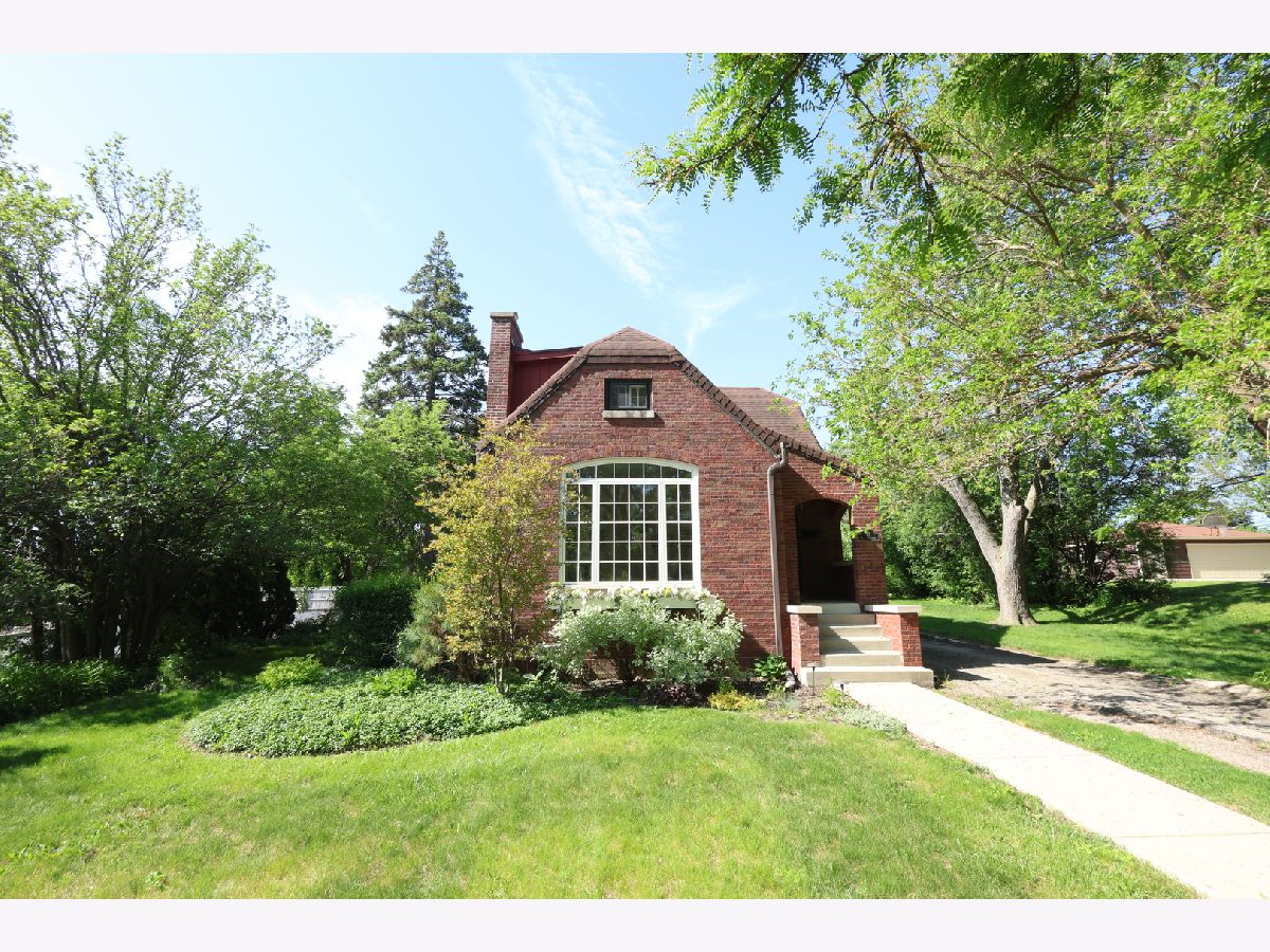  For Sale Roselle Illinois, 19 Hattendorf Avenue