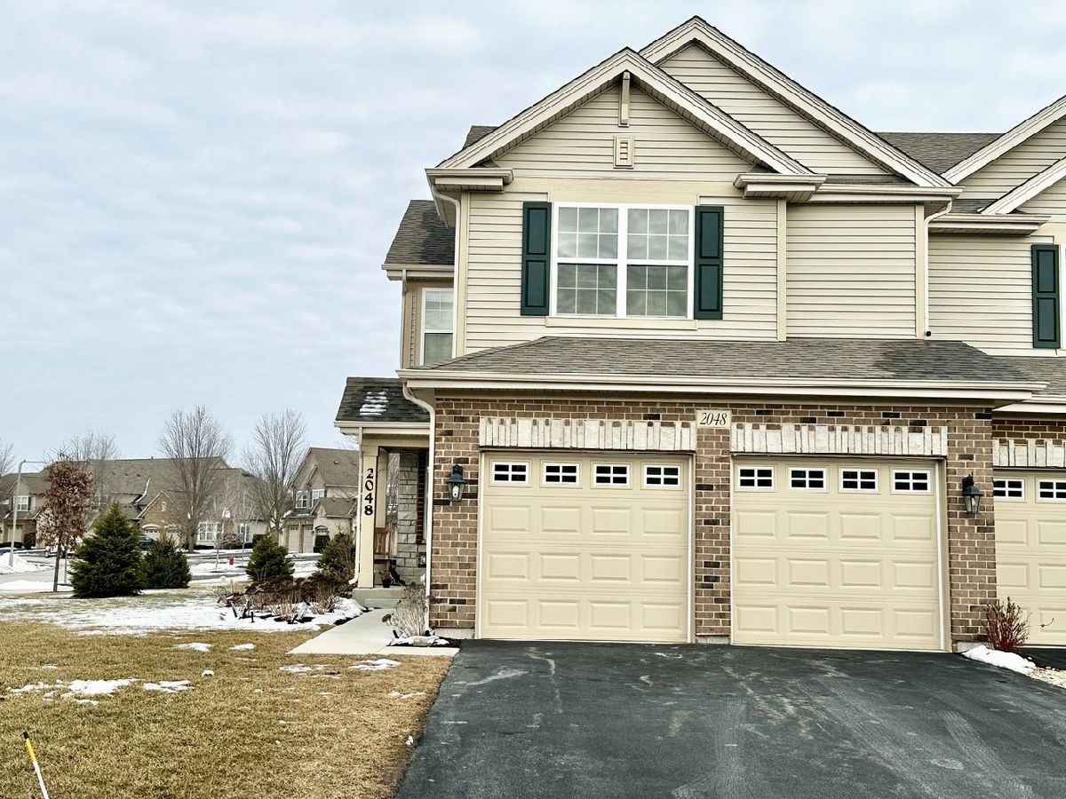  For Rent Aurora Illinois, 2048 Canyon Creek