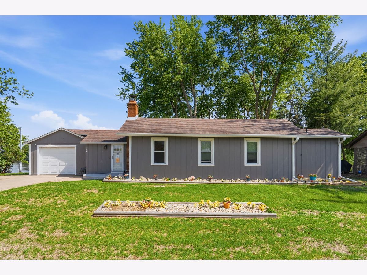  For Sale Lyndon Illinois, 104 1st Street E