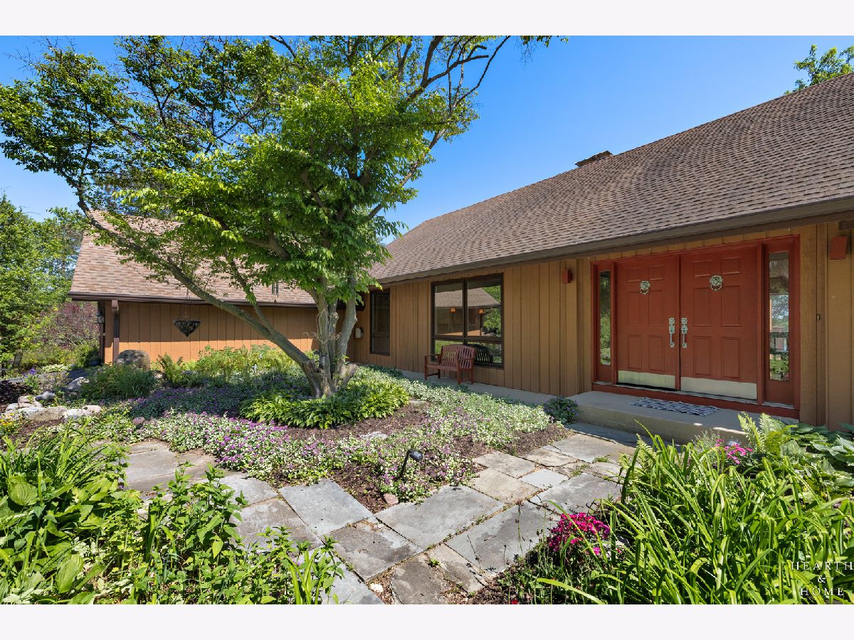  For Sale Woodstock Illinois, 8929 Robin Hill Road Drive