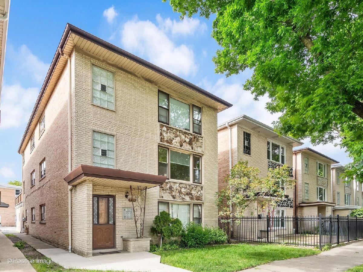  For Sale Chicago Illinois, 8631 Summerdale Avenue