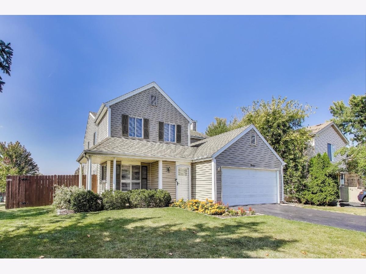  For Sale Woodridge Illinois, 7044 Yorkshire Drive