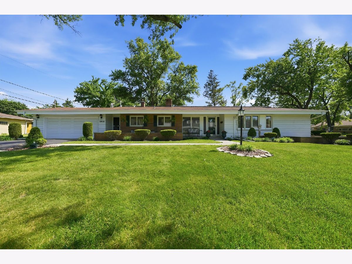 Homes For Sale Pottawatomie Hills Hazel Crest Illinois, 17413 Emerson Avenue