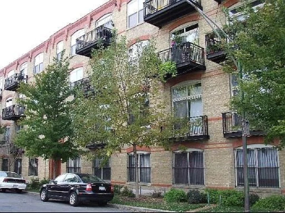  Rented Chicago Illinois, 1740 Maplewood