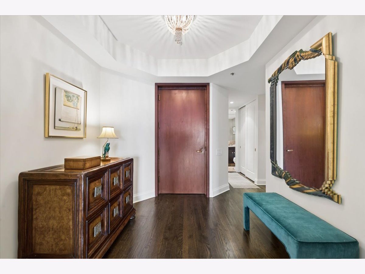  For Sale Chicago Illinois, 950 Michigan Avenue