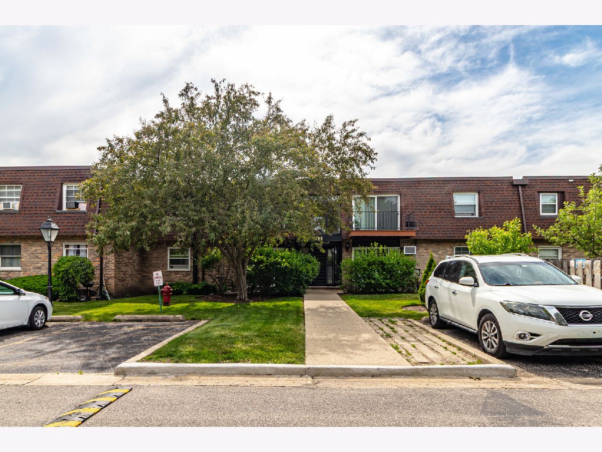  For Sale Buffalo Grove Illinois, 715 Grove Drive