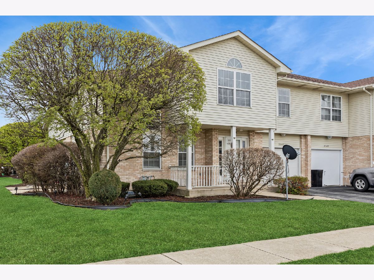 Townhomes & Homes For Sale Arbors Of Justice Justice Illinois, 7245 Arbor Lane