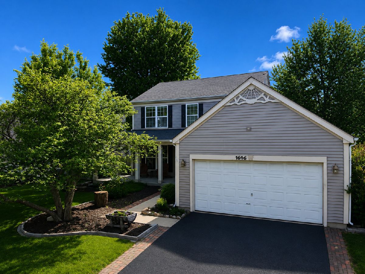  For Sale Carpentersville Illinois, 1646 Gleneagle Drive