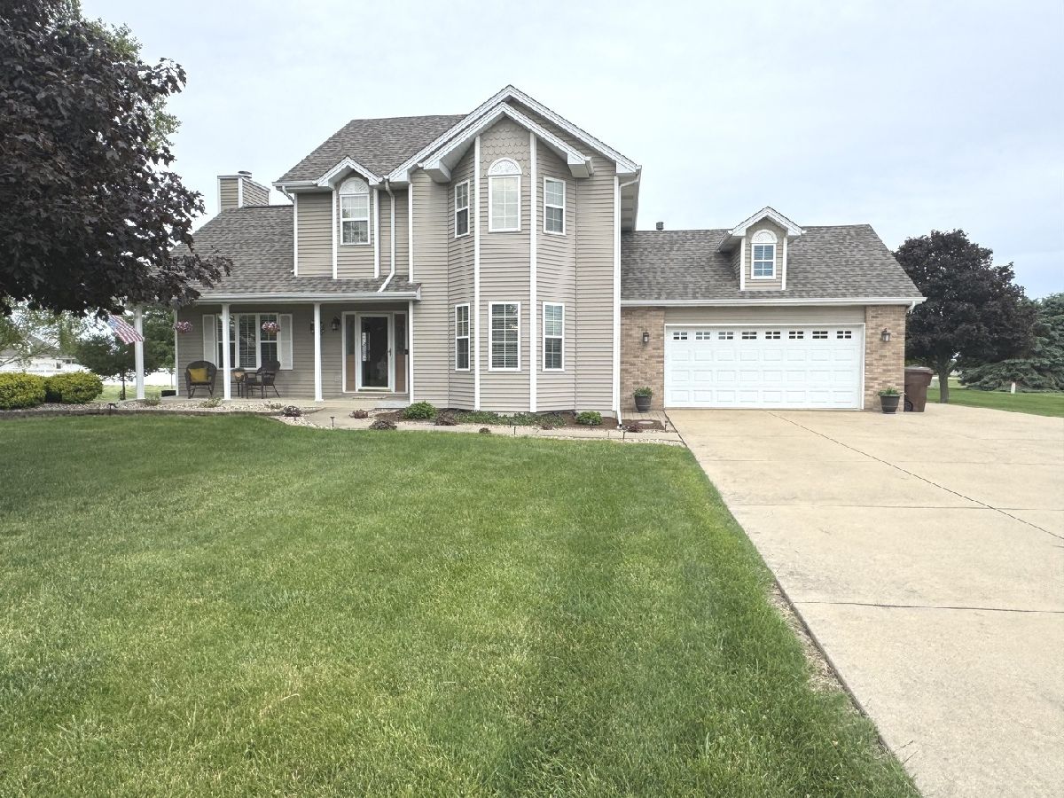 For Sale Kankakee Illinois, 2041 Bluff Road