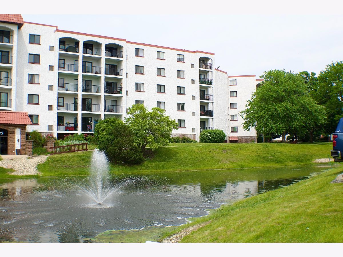  For Rent Wheeling Illinois, 475 Plum Creek