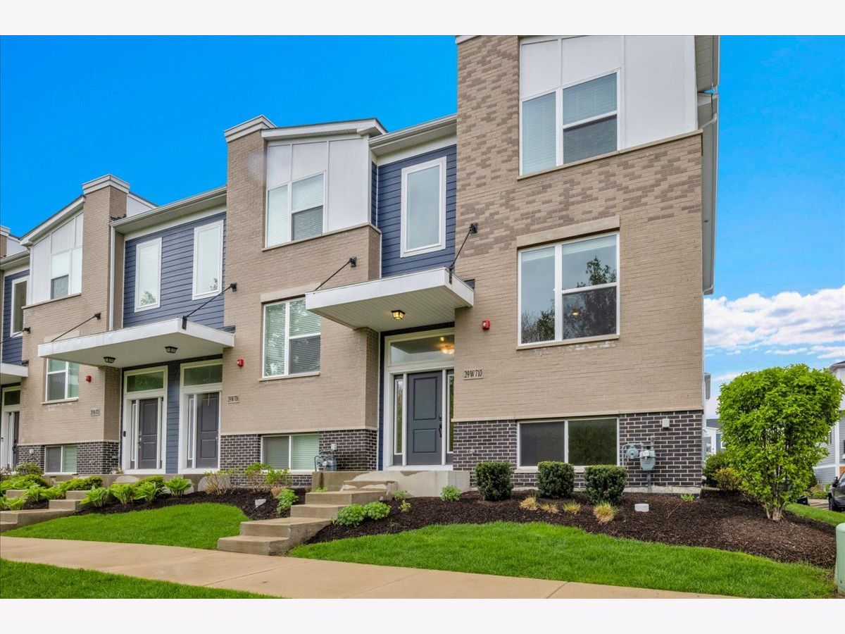  For Rent Warrenville Illinois, 29w710 Cambridge