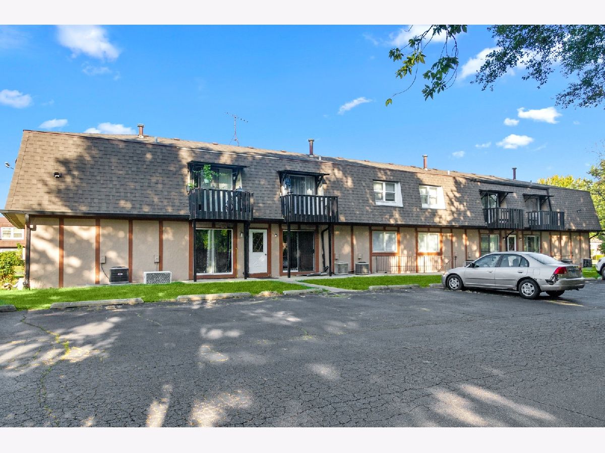  Rented Harvard Illinois, 1017 9th