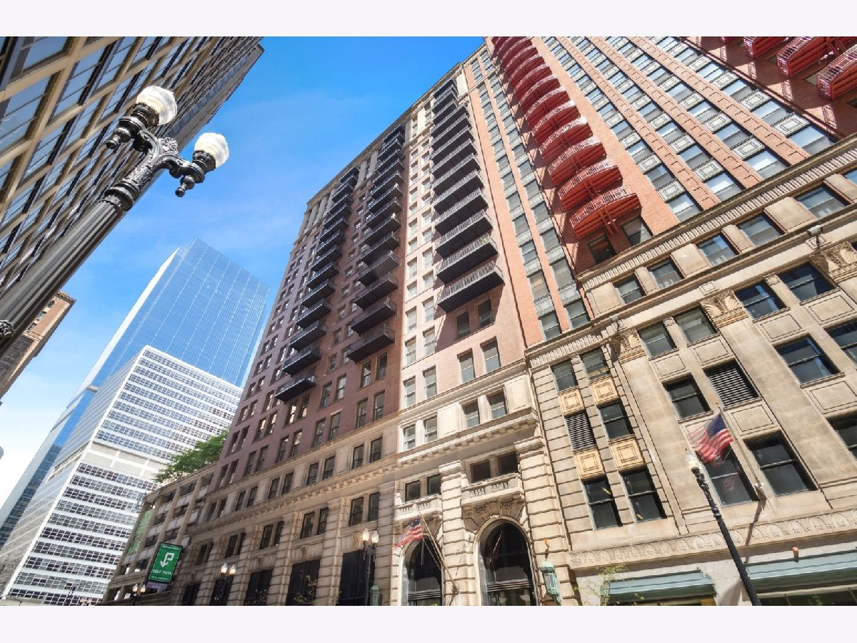  Rented Chicago Illinois, 212 Washington