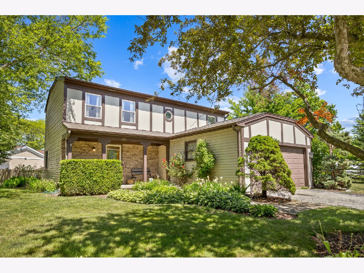  For Sale Vernon Hills Illinois, 652 Cherry Valley Road
