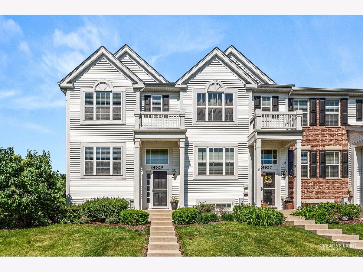 Townhomes For Sale Patriot Square Plainfield Illinois, 24629 Patriot Square Drive