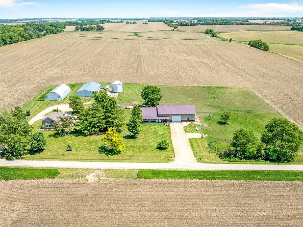  For Sale Rockford Illinois, 8899 Mcdougall Road