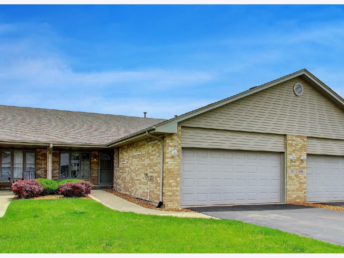  For Sale Crestwood Illinois, 14143 Kedvale Avenue