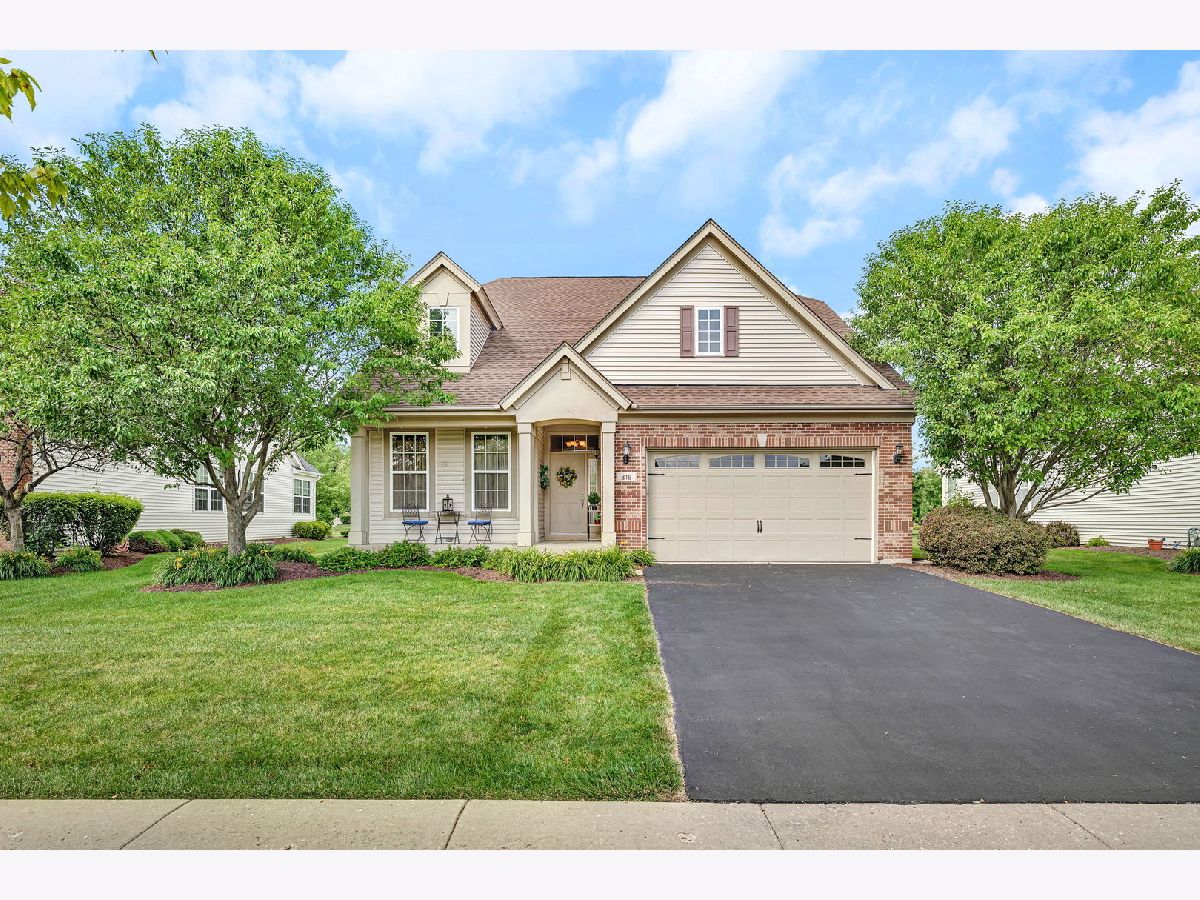  For Sale Oswego Illinois, 819 Canton Drive