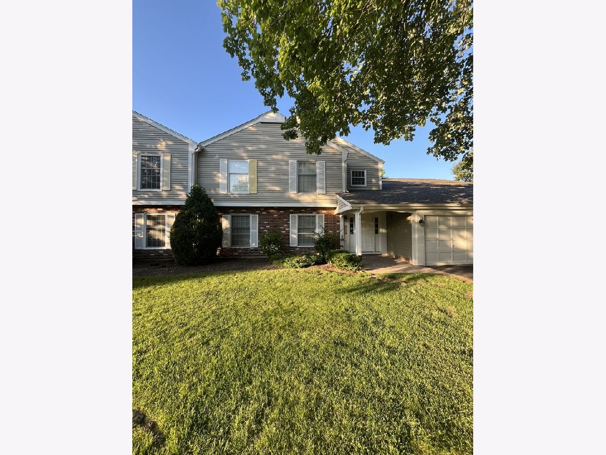  For Sale Naperville Illinois, 27 Exeter Court