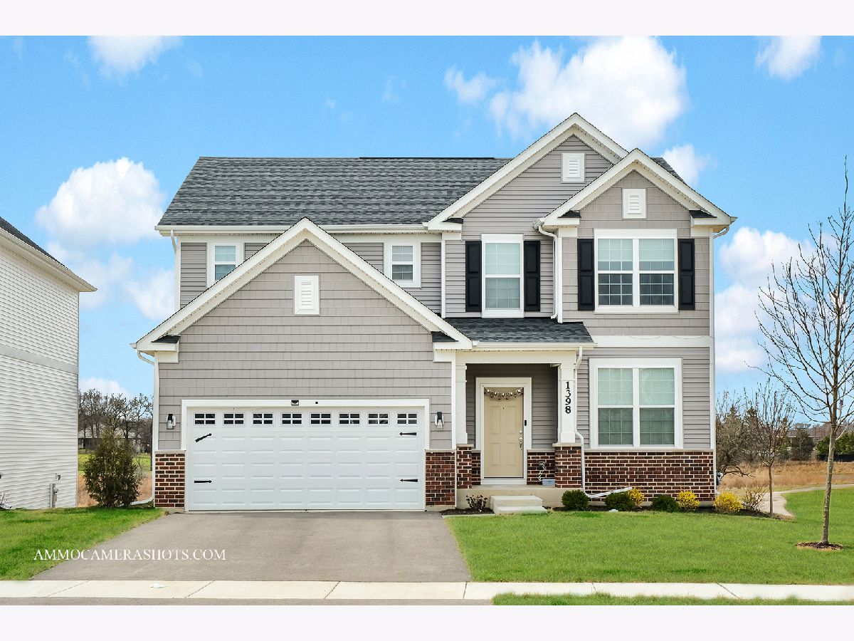  For Rent Mundelein Illinois, 1398 Kessler