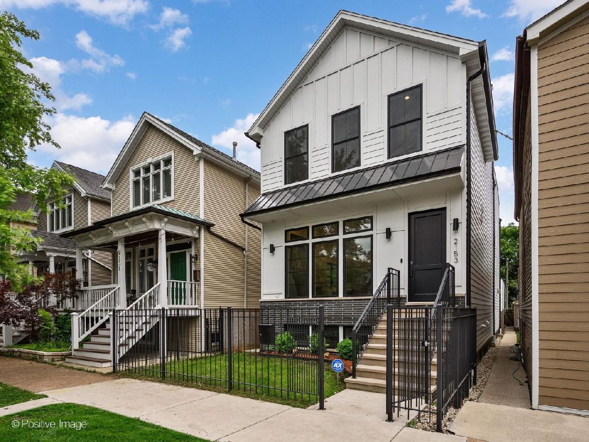  For Sale Chicago Illinois, 2153 Fletcher Street