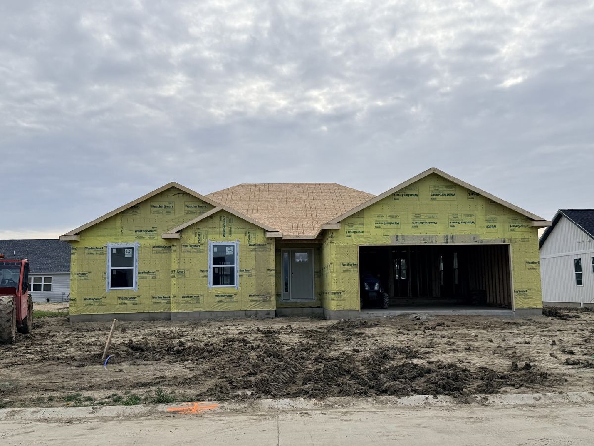  For Sale Fisher Illinois, 411 Jerin Drive