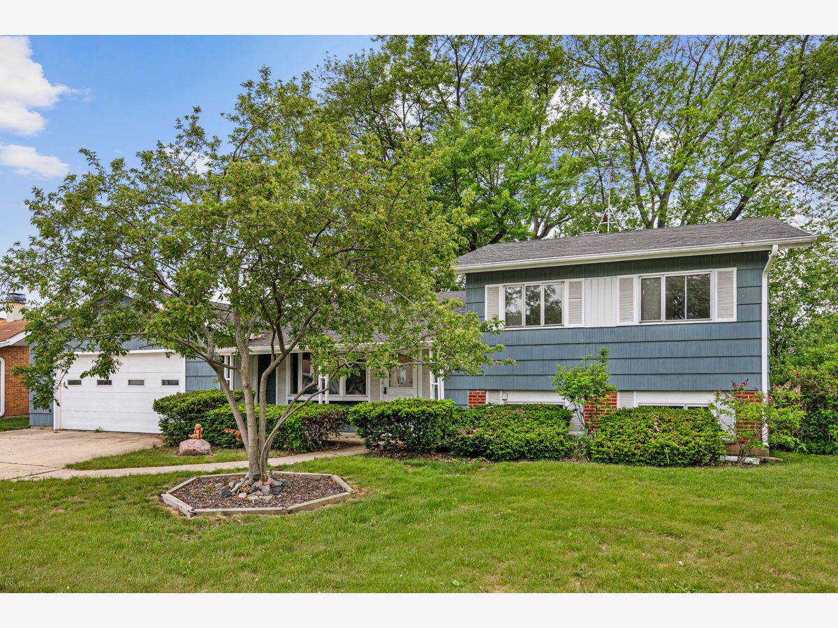  For Sale Hoffman Estates Illinois, 500 Audubon Street