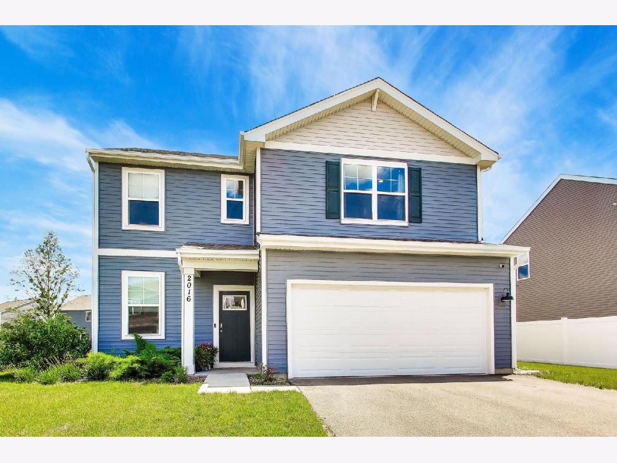  For Sale Wonder Lake Illinois, 2016 Magnolia Lane