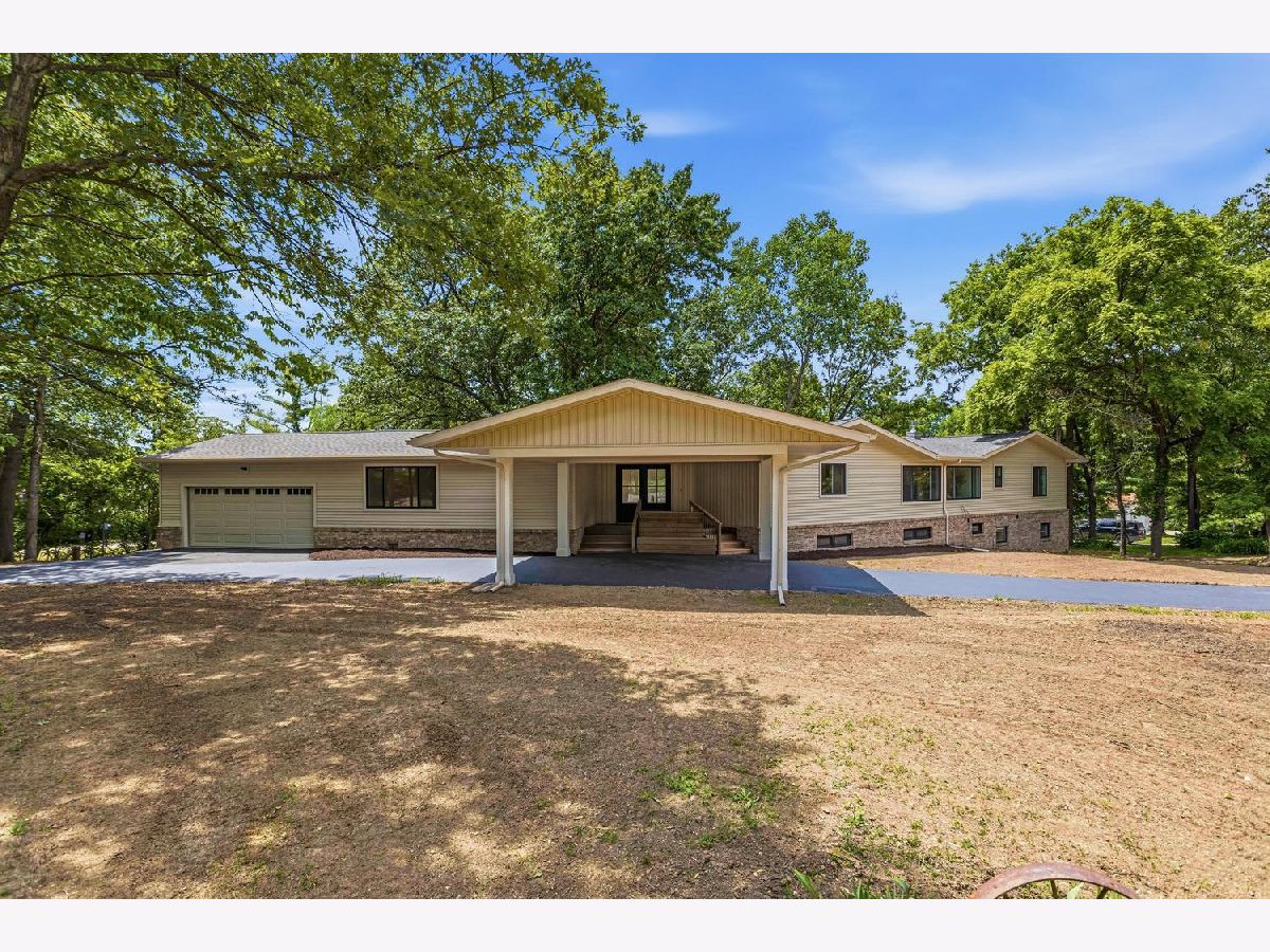  For Sale White Heath Illinois, 3 Hickory Lane