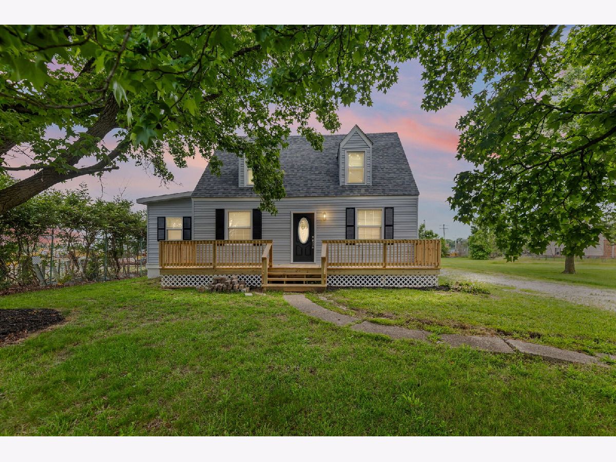  For Sale Salem Illinois, 21 Mills Cart Road