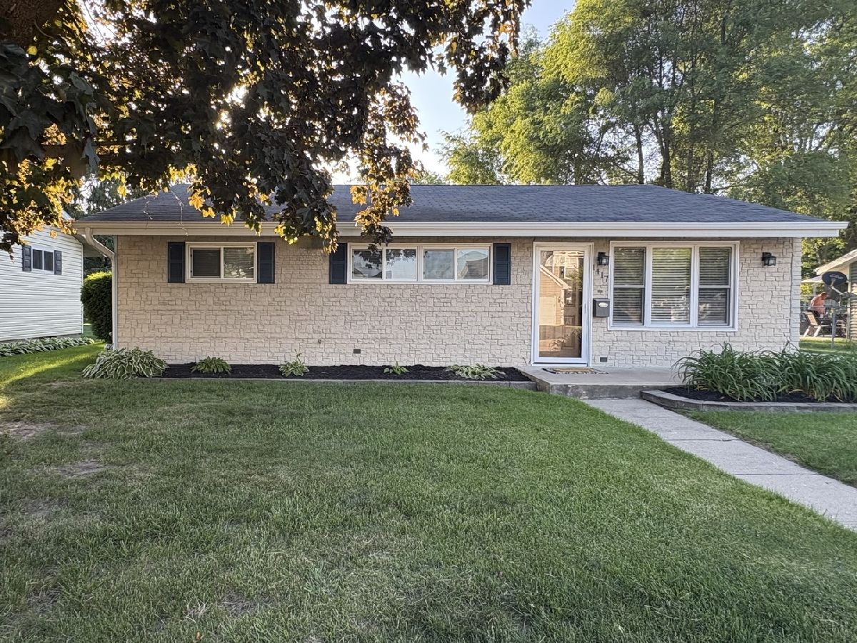 For Sale Dixon Illinois, 1417 Ann Avenue