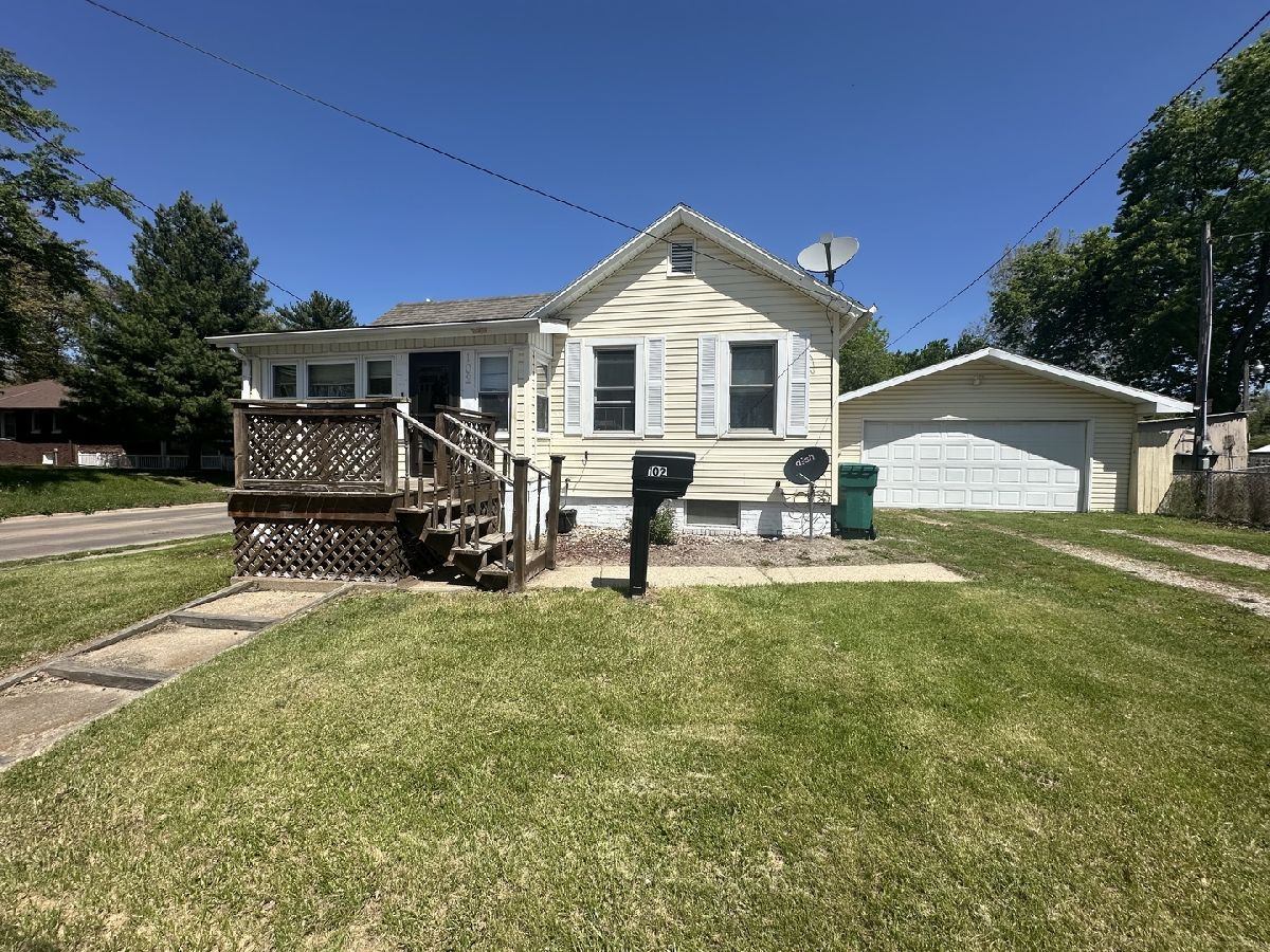  For Sale Streator Illinois, 102 Grove Street