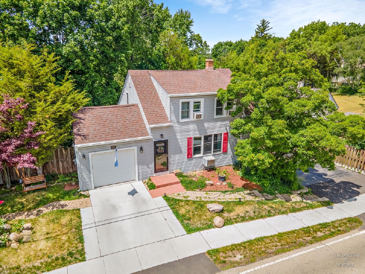  For Sale Fox River Grove Illinois, 614 Algonquin Road