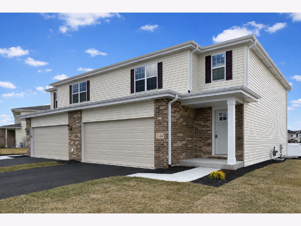  For Sale Beecher Illinois, 1444 Somerset Drive