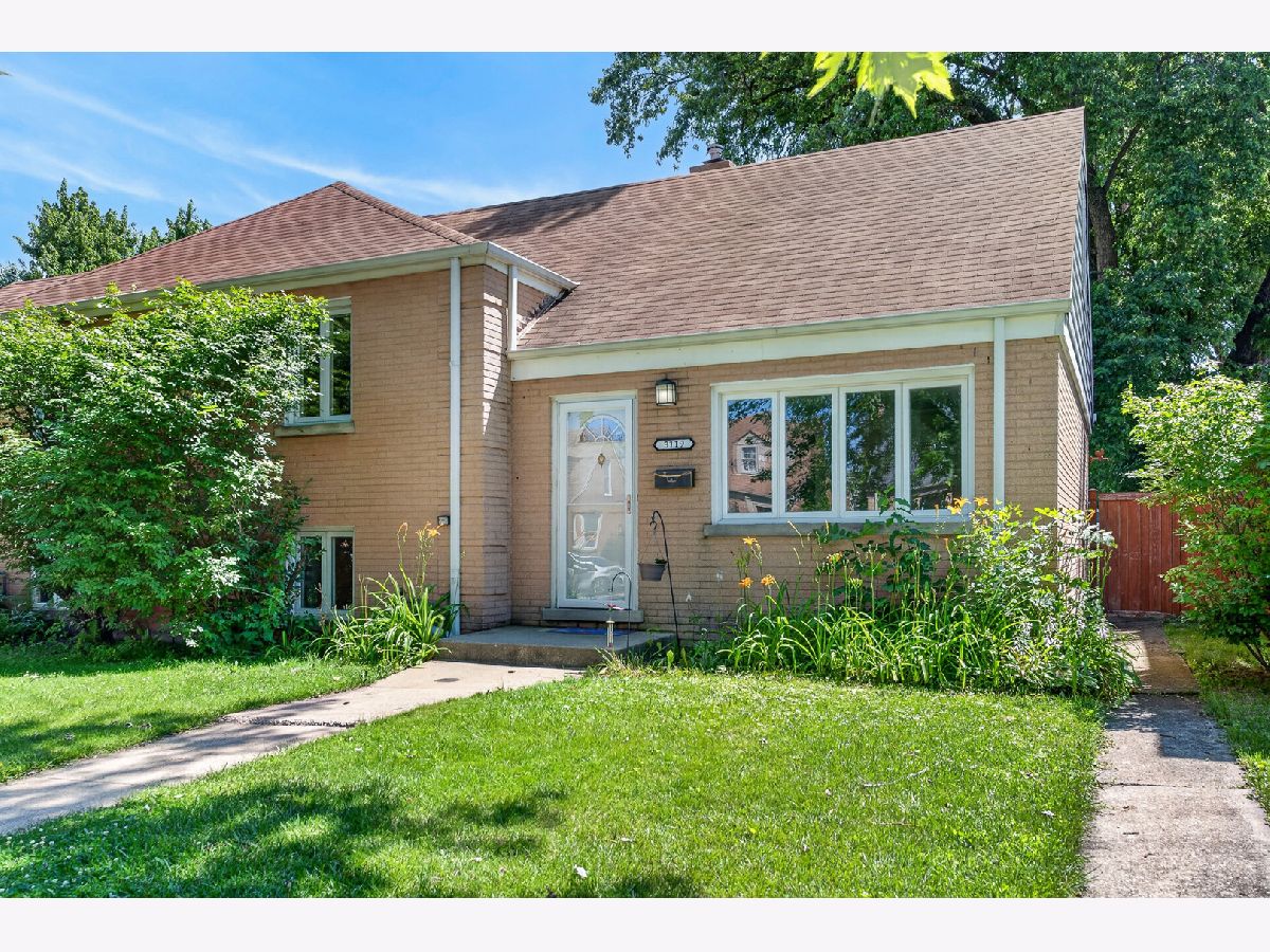  For Sale Brookfield Illinois, 3119 Harrison Avenue