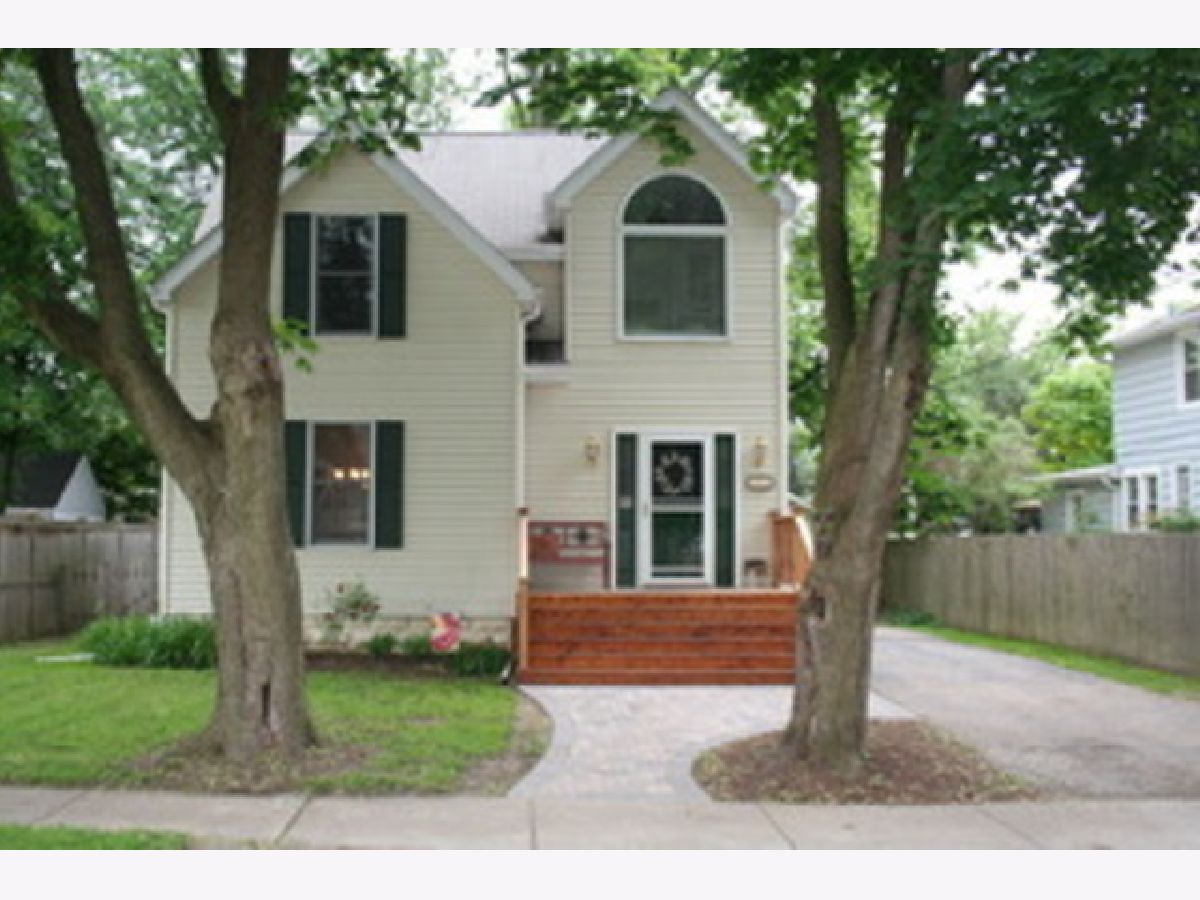  Rented St Charles Illinois, 809 Jefferson
