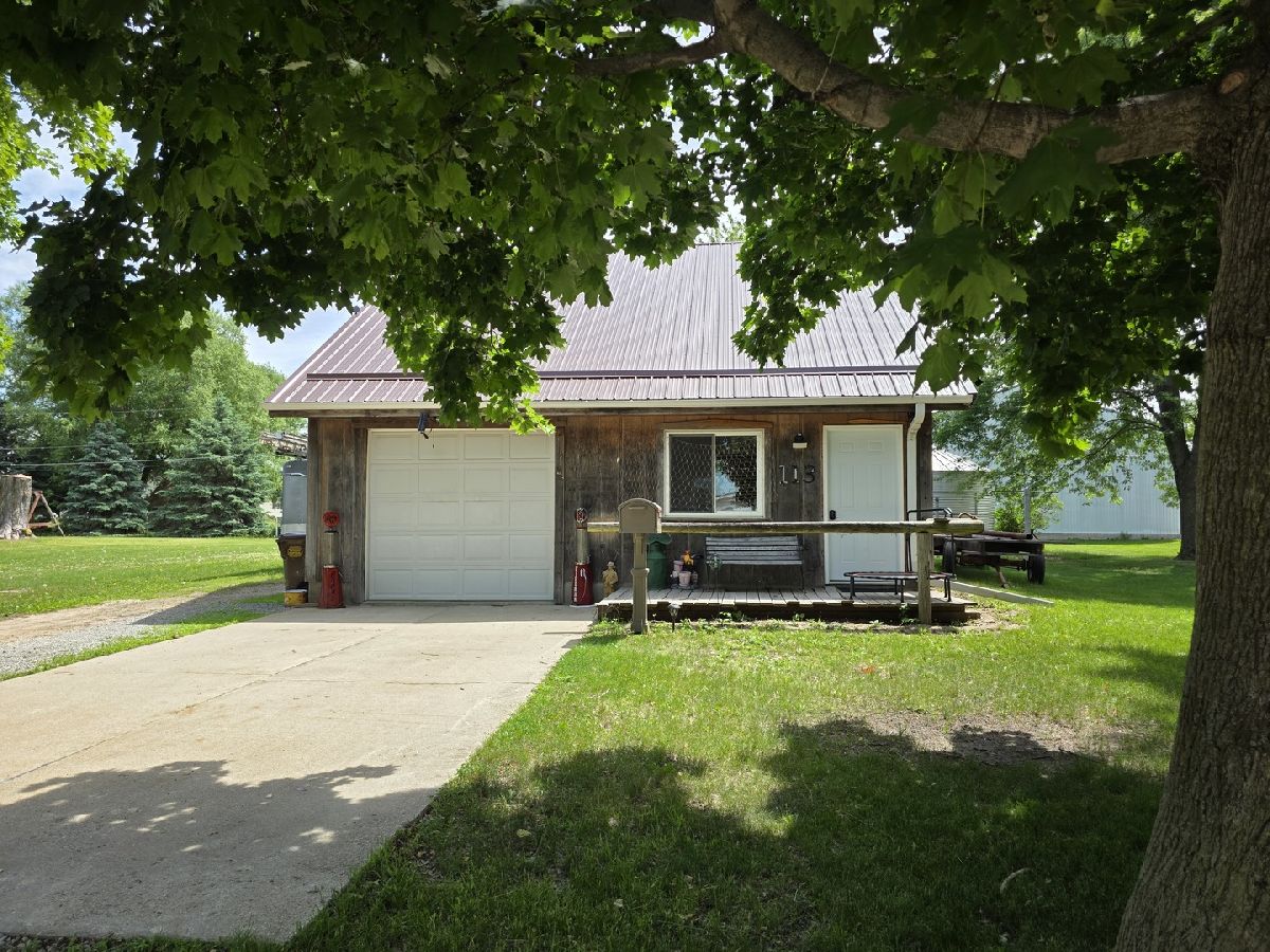  For Sale Prophetstown Illinois, 113 Birch Street