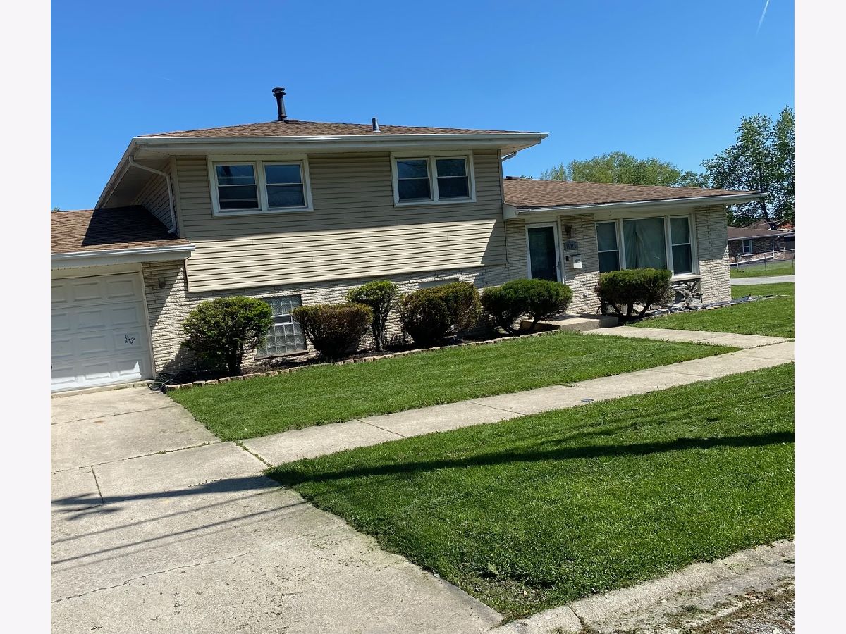  For Sale South Holland Illinois, 15760 Church Drive