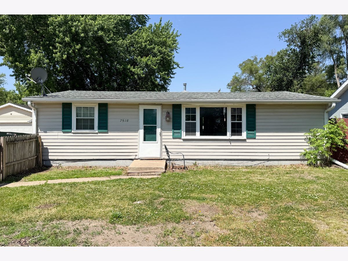  For Sale Machesney Park Illinois, 7518 Mildred Road