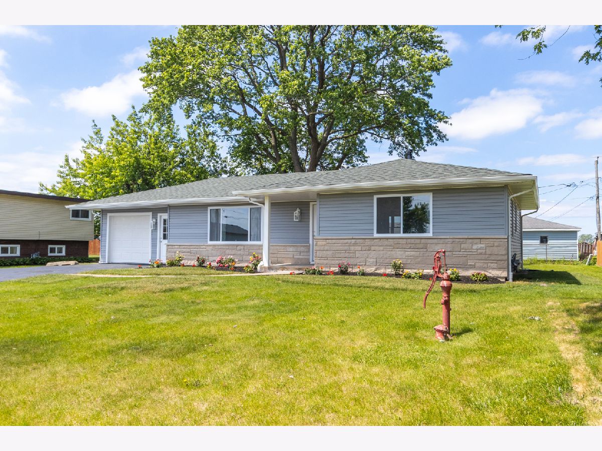  For Sale Joliet Illinois, 1503 Rickey Drive