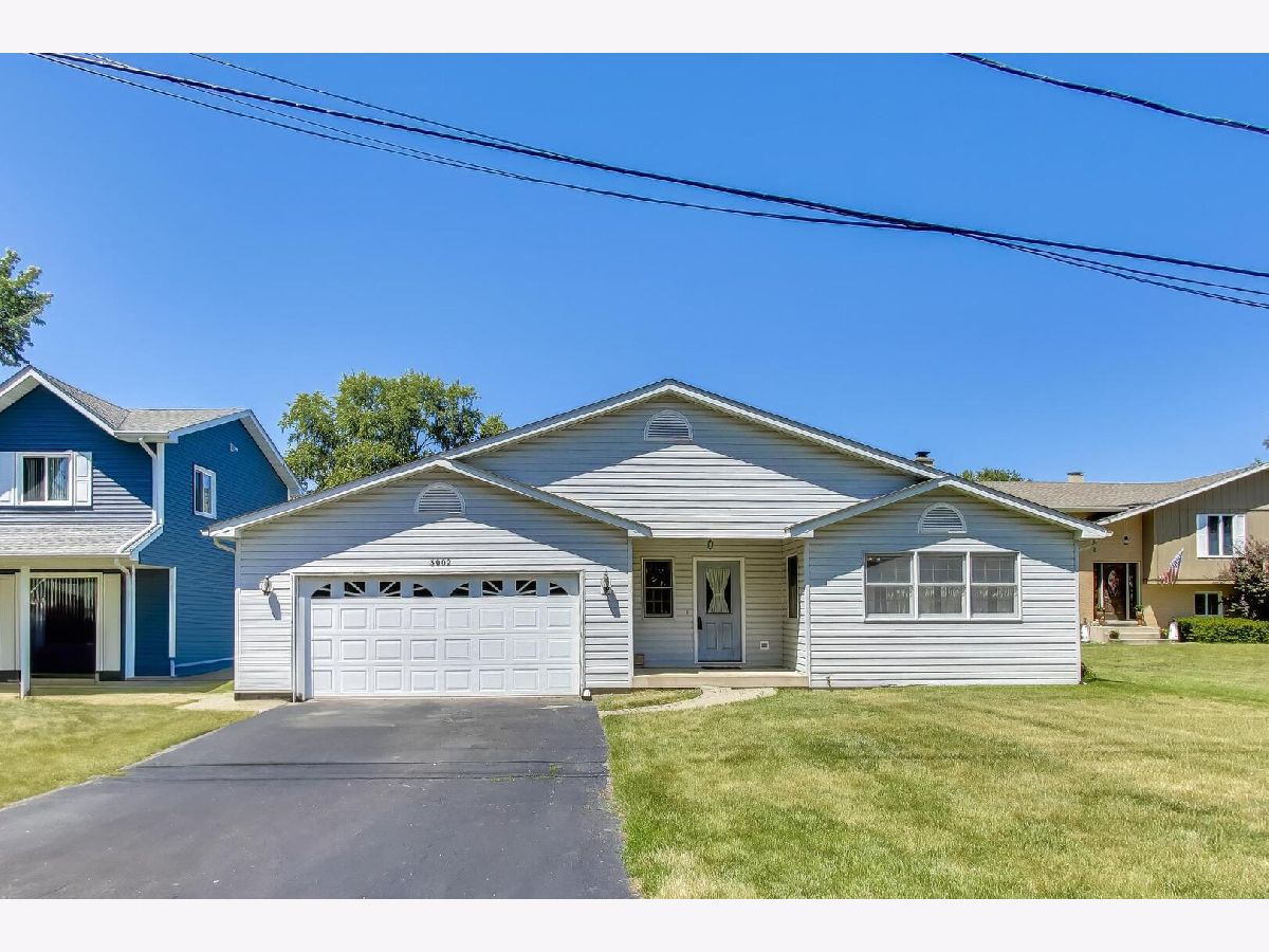  For Sale Mchenry Illinois, 3002 Miller Drive