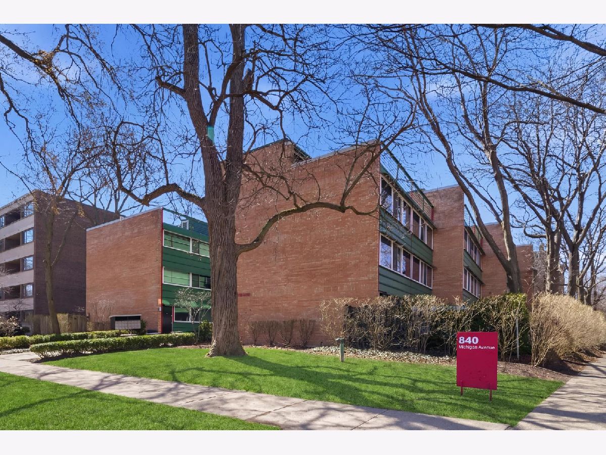  For Sale Evanston Illinois, 840 Michigan Avenue
