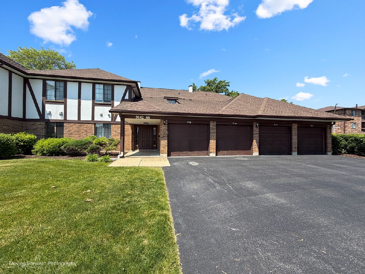 Condos & Townhomes For Sale Somerset Orland Park Illinois, 9144 Clairmont Court