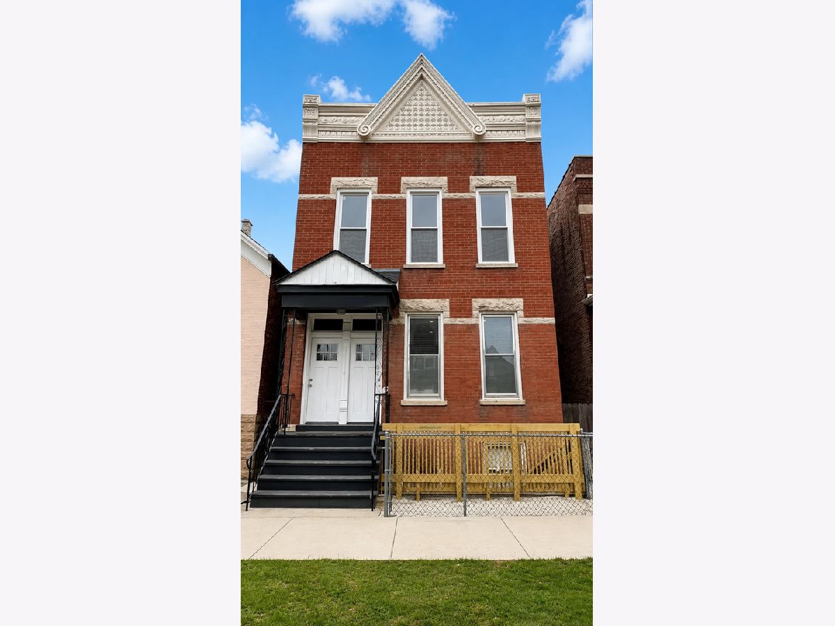  Rented Chicago Illinois, 3621 Winchester