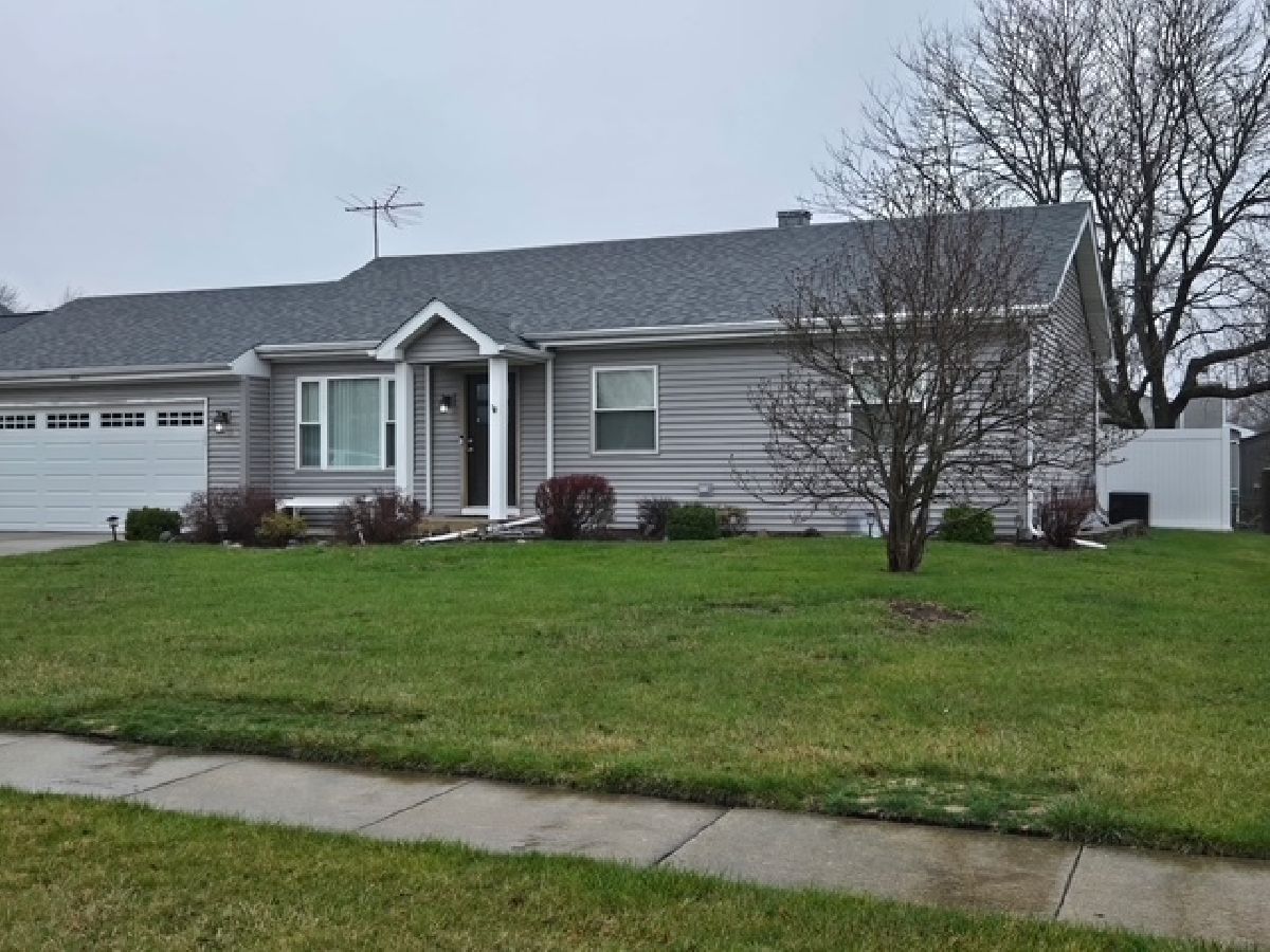 Townhomes & Condos & Homes For Rent Amber Grove Bartlett Illinois, 467 Valleyview
